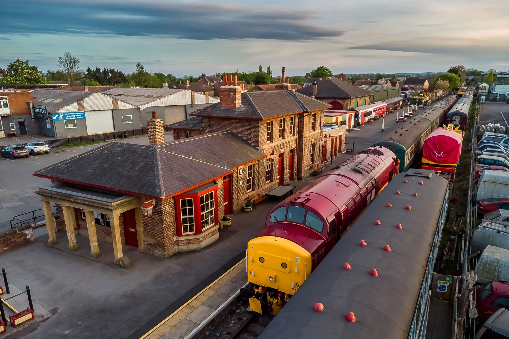Leeming-Bar-Train-station-2